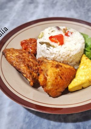 Foto resep Nasi Liwet Rice Cooker