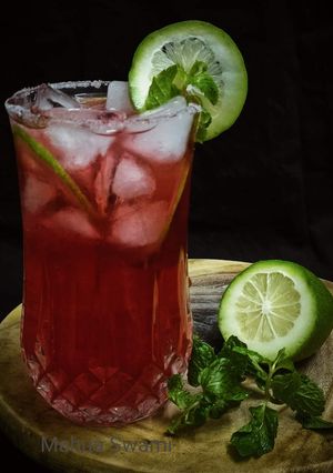মসালা রূহ আফজা(Masala Rooh afza recipe in Bengali) রেসিপির প্রধান ছবি