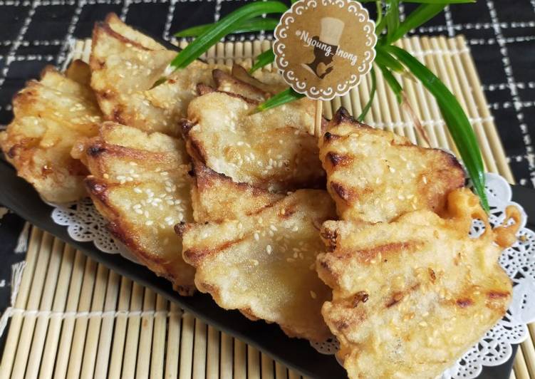 Siap Saji Pisang Goreng Kipas Tabur Wijen Yummy Mantul