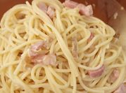 Une photo de pâtes spaghetti à l italienne