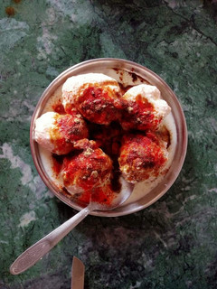 दही बड़े (Dahi bade recipe in hindi) रेसिपी मुख्य फोटो
