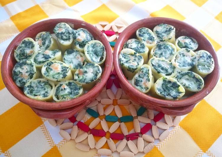 Steps to Make Veloce Paccheri con salmone, ricotta e spinaci 😋