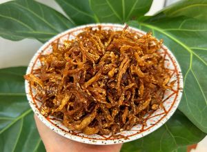 Hình của món Xá Bấu (Củ Cải Muối) Rim Giòn Chay.