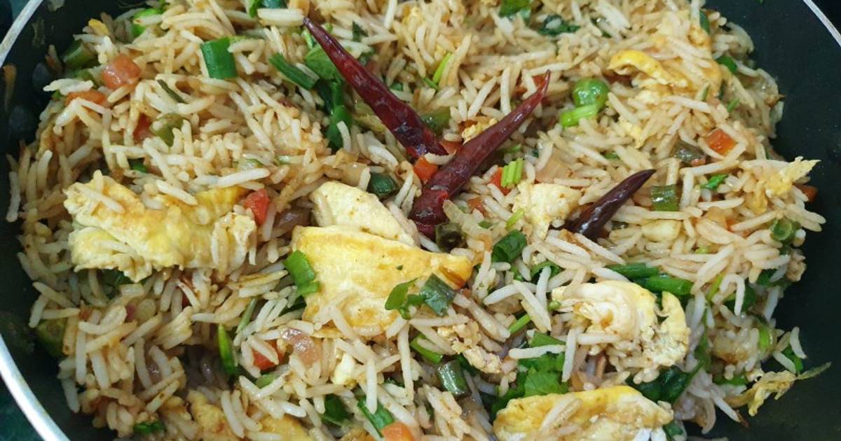 Singapore Egg Fried Rice Recipe by Kumkum Chatterjee - Cookpad