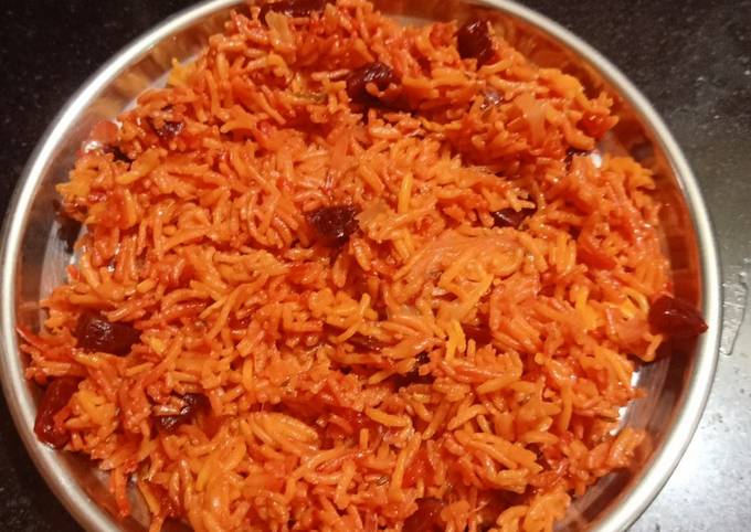 Beetroot Rice in pressure cooker