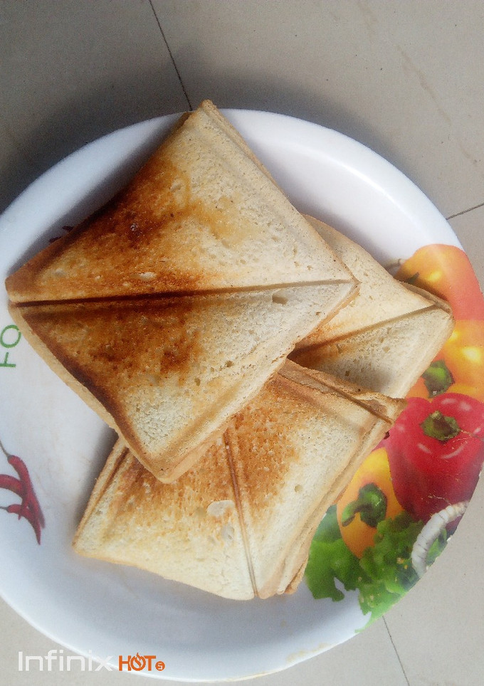 A picture of Toasted bread.