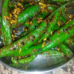 A picture of Green chilli pickle.