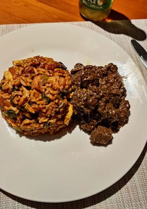 A picture of Daging Rendang.