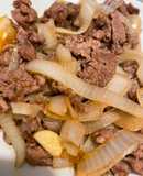 Refreshing Beef Short Rib Bowl (Beef and Onion Stir-Fry)