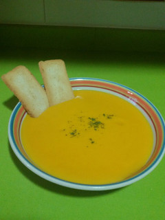 Una foto de Crema de patatas y zanahorias