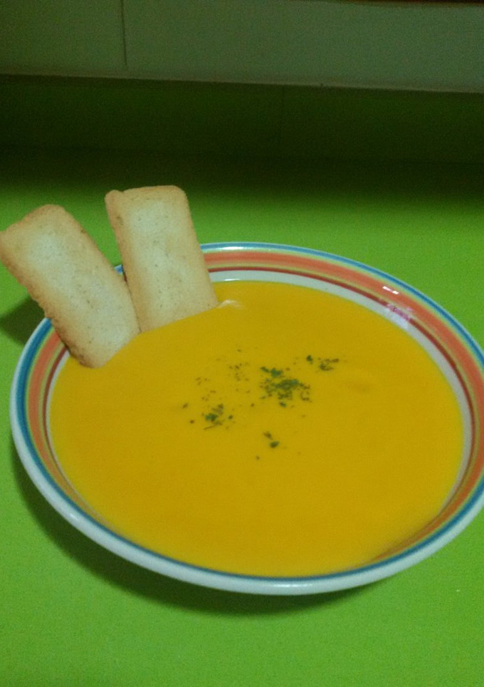 Una foto de Crema de patatas y zanahorias