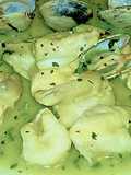 Cocochas de bacalao y almejas en salsa verde