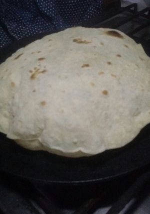 A picture of Roti /phulka.