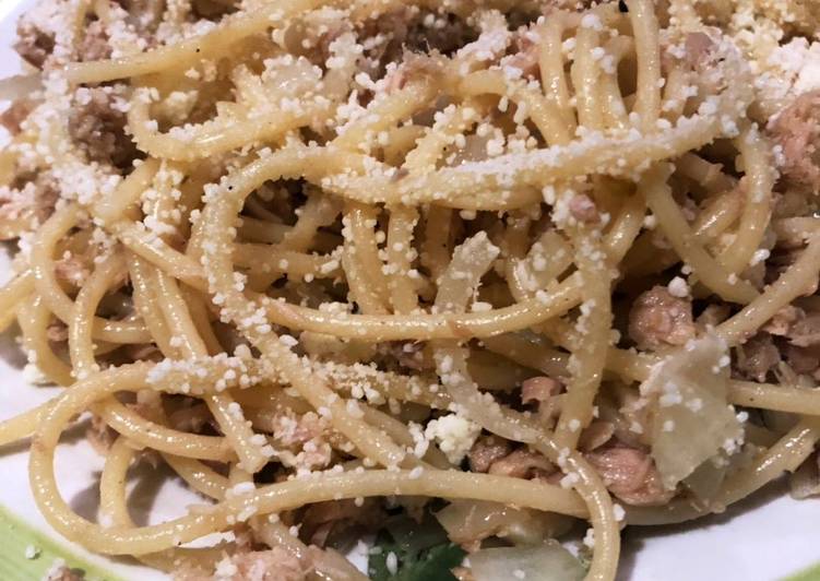 Resep Spaghetti Aglio Olio Parmesan Tuna, Lezat