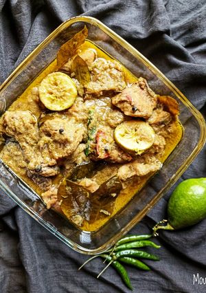 গন্ধরাজ মুরগী (Gondhoraj Murgi / Chicken Curry with Kaffir Lime) রেসিপির প্রধান ছবি