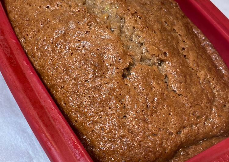 Saturday Fresh Zucchini Bread