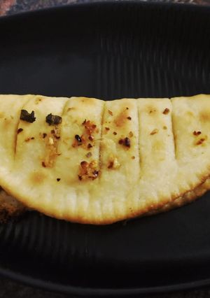 A picture of Stuff cheese garlicbread.
