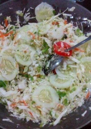 A picture of Salad.