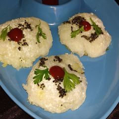 A picture of Bread idli.