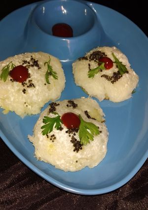 A picture of Bread idli.