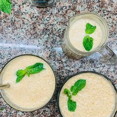 A picture of Chikoo Milkshake.