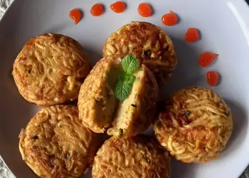 Resep Unik Martabak Mie Omelet Udang Mini Enak Sederhana