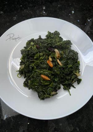 Una foto de Espinacas al estilo andaluz