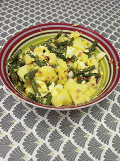 Una foto de Ensalada fresquita de judías con patatas aliñadas