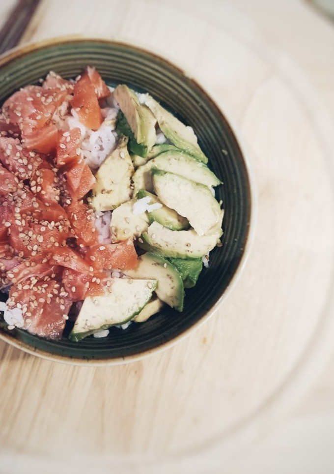 Una foto de Tartar de salmón