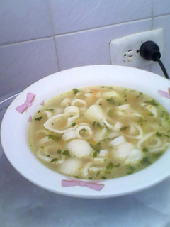 Una foto de Sopa de pastas argollas