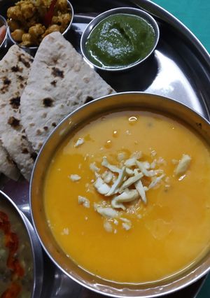 A picture of Aamras.