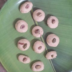 A picture of Roasted chana dal peda.