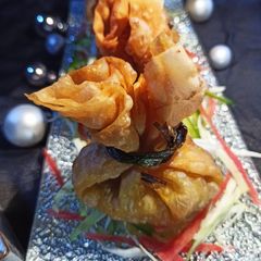 A picture of Beef Potli samosa.