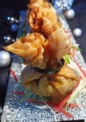 A picture of Beef Potli samosa.