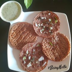 A picture of Onion-Ragi Mini Uttapam.