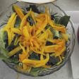 Ensalada de quelites, mango y calabaza con vinagreta de chile verde y xoconostle