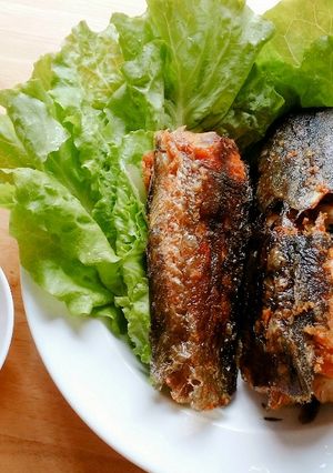 Hình của món Cá trê chiên mắm gừng.