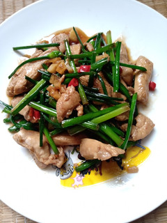 韭菜花辣炒雞絲(低醣生酮餐)(便當菜)(簡單料理) 的食譜成品照片