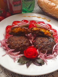 عکسی از دستور همبرگر شکم پر 🍔