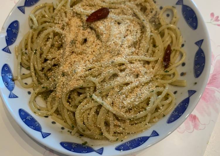 Rezept: Köstlich Spaghetti mit Sardellen - Red Devils