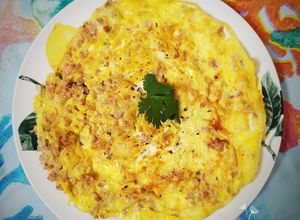 Hình của món Trứng chiên thịt bằm.