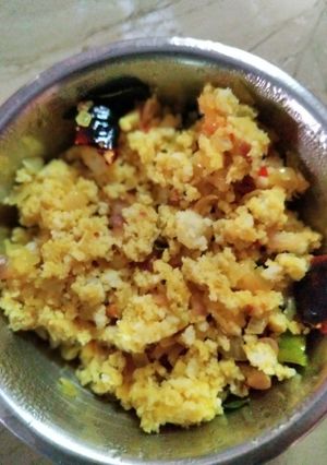 A picture of Idli upma.