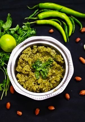 A picture of Maharastrian Thecha chutney.