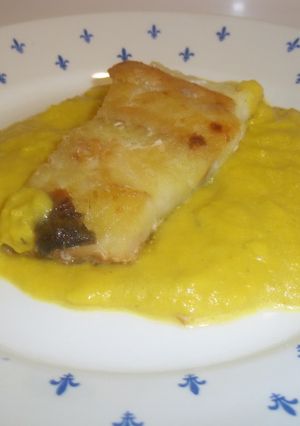 Foto principal de Bacalao con salsa de pimientos amarillos y cúrcuma