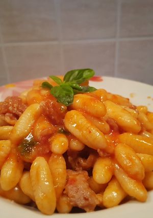 Foto di Cavatelli con sugo e salsiccia.