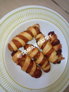 A picture of Potato curl roll.