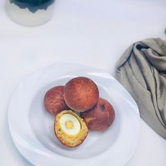 A picture of Nigerian egg rolls.