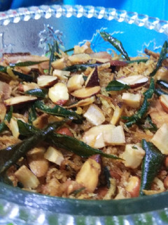 A picture of Alu Lachha Mixture.