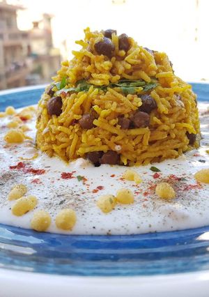 A picture of Moti chawal.