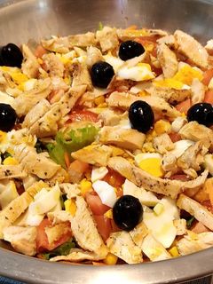 Una foto de Ensalada con pollo